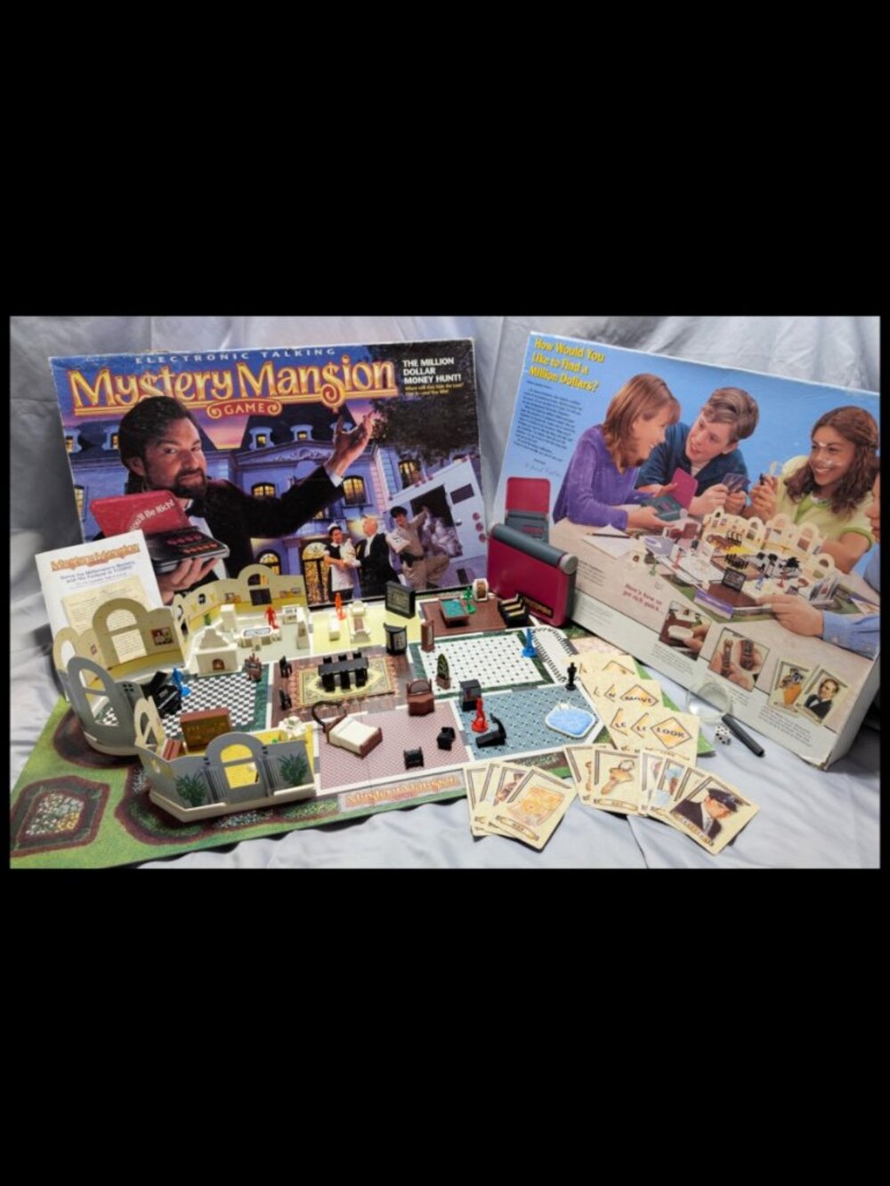 1995 Mystery Mansion Electronic Talking Game by Hasbro